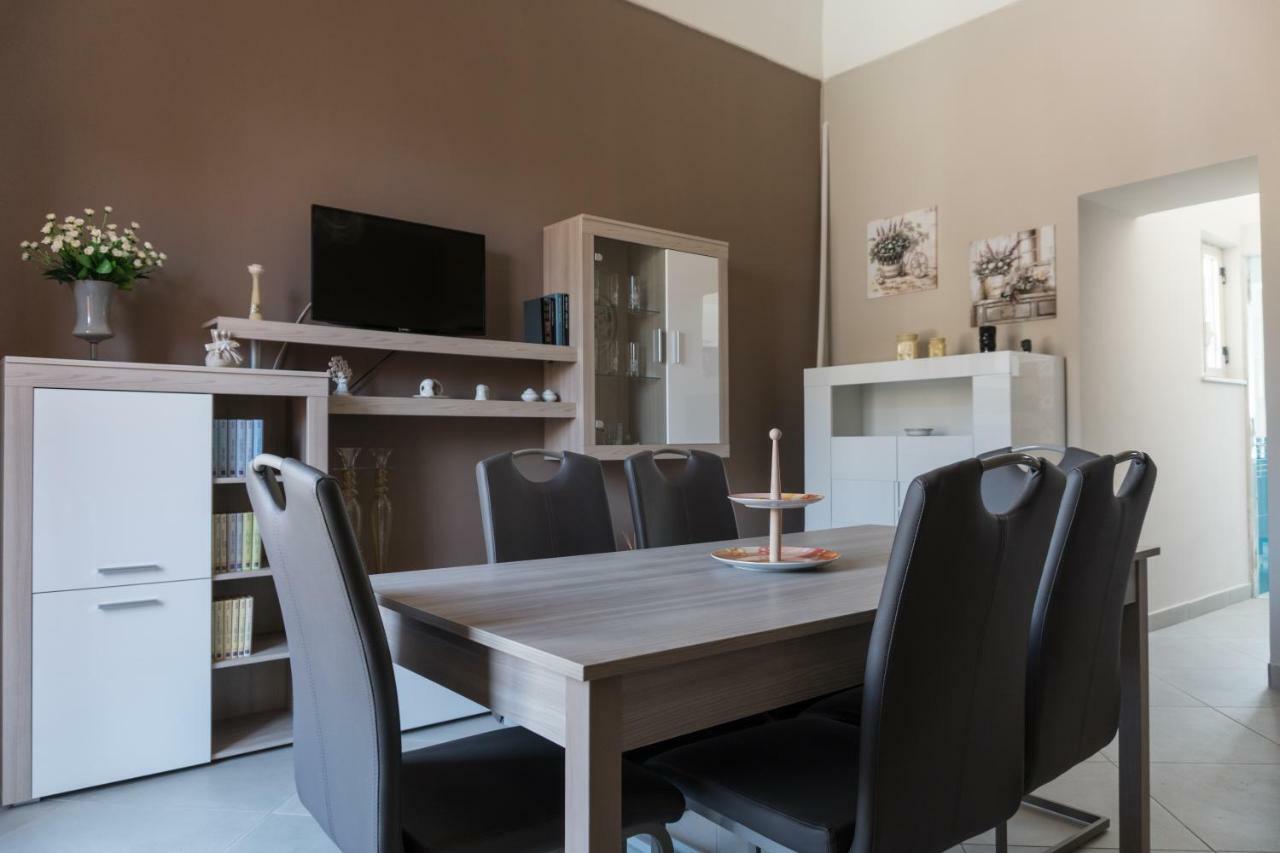 Da Nonna Maria Bed & Breakfast Boscotrecase ภายนอก รูปภาพ